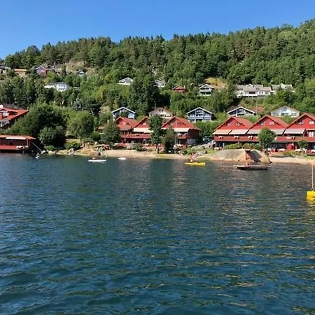 Mones Feriesenter Mandal